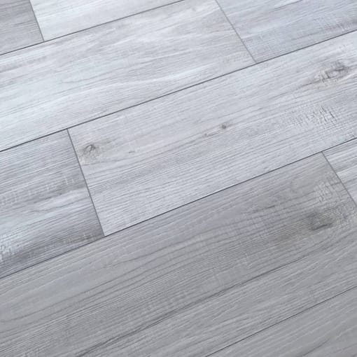 Alternative view of Titanium Oak